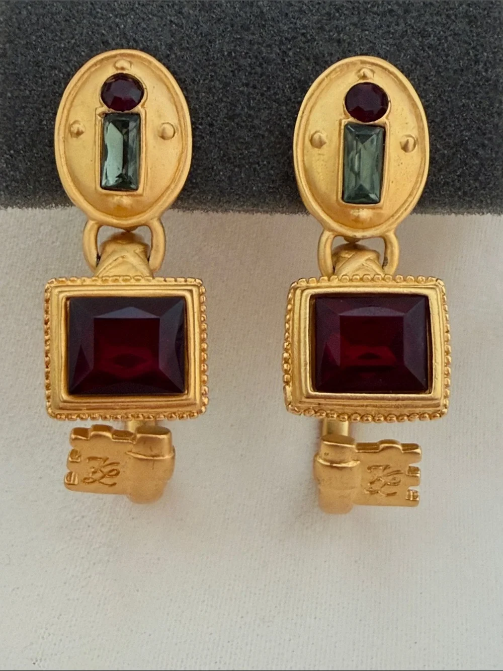Karl Lagerfeld Vintage Clip Earrings - Picture 3 of 6